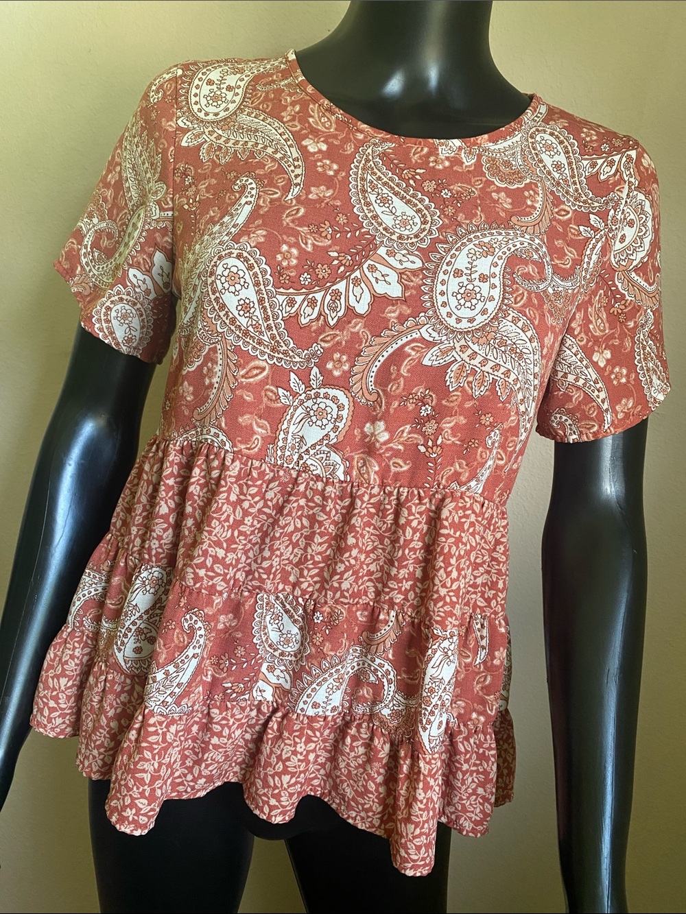 Paper Crane Rust Paisley Floral Tiered Short Sleeve Tunic Babydoll Blouse Top